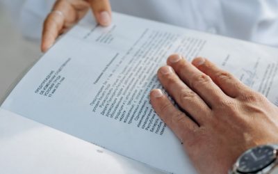 sommaire-encadres-et-pictogrammes-comment-hierarchiser-un-contrat Document contractuel avec sommaire et pictogrammes pour mise en page contrat juridique