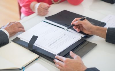 comment-rendre-une-transaction-juridique-plus-comprehensible-pour-les-parties Document protocole transactionnel clair signé par deux parties