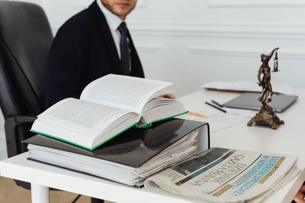 Document de statuts rédigés en langage clair pour une société