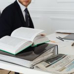 Document de statuts rédigés en langage clair pour une société